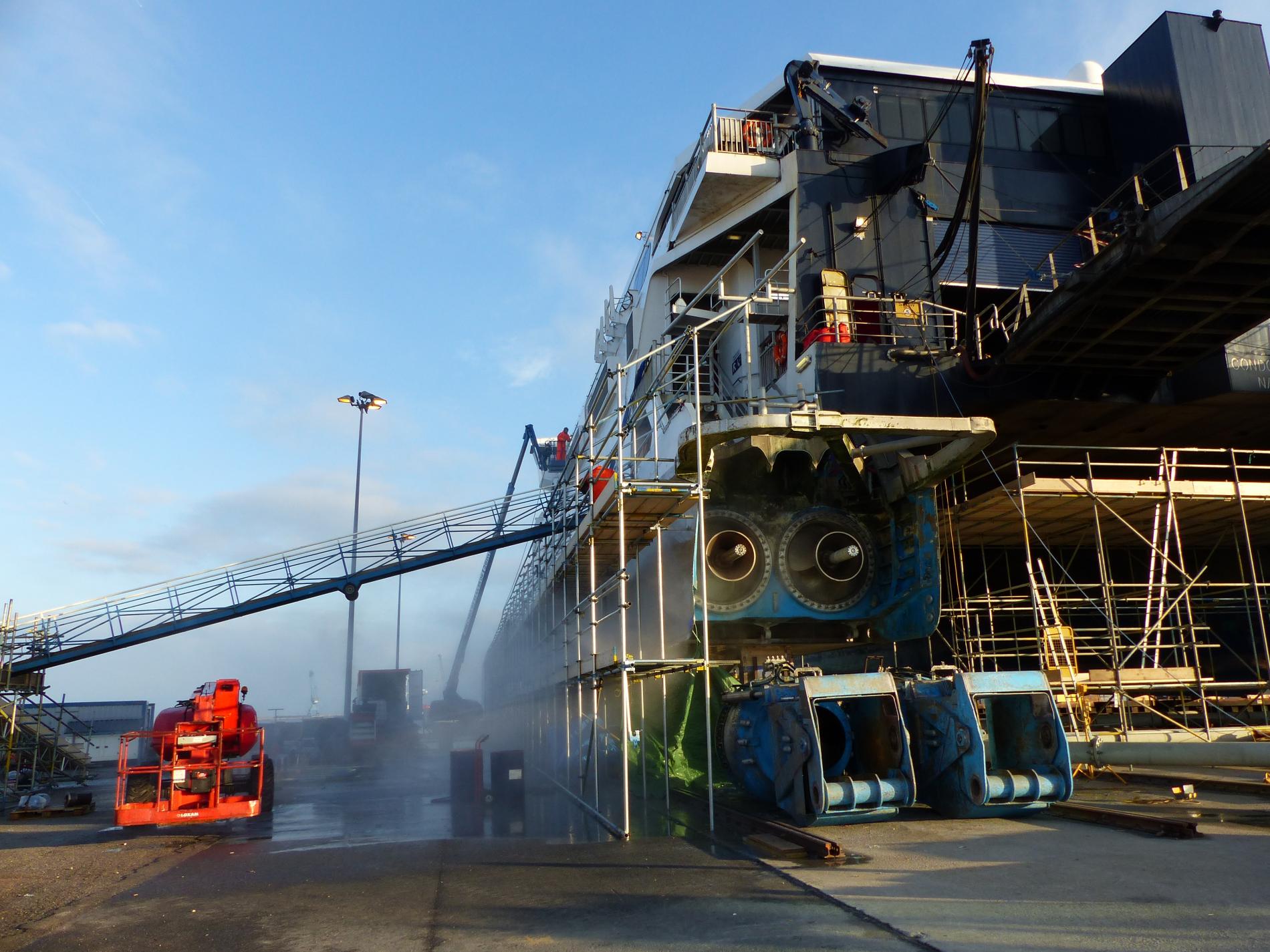  Port_de_Cherbourg_Reparation_Navale_Synchrolift_CondorFerries®PortsdeNormandie (4).JPG 